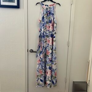 Floral Sleeveless Maxi Dress